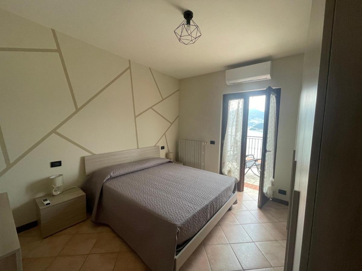 Appartamento Vista Lago D'Iseo Sulzano Bagian luar foto